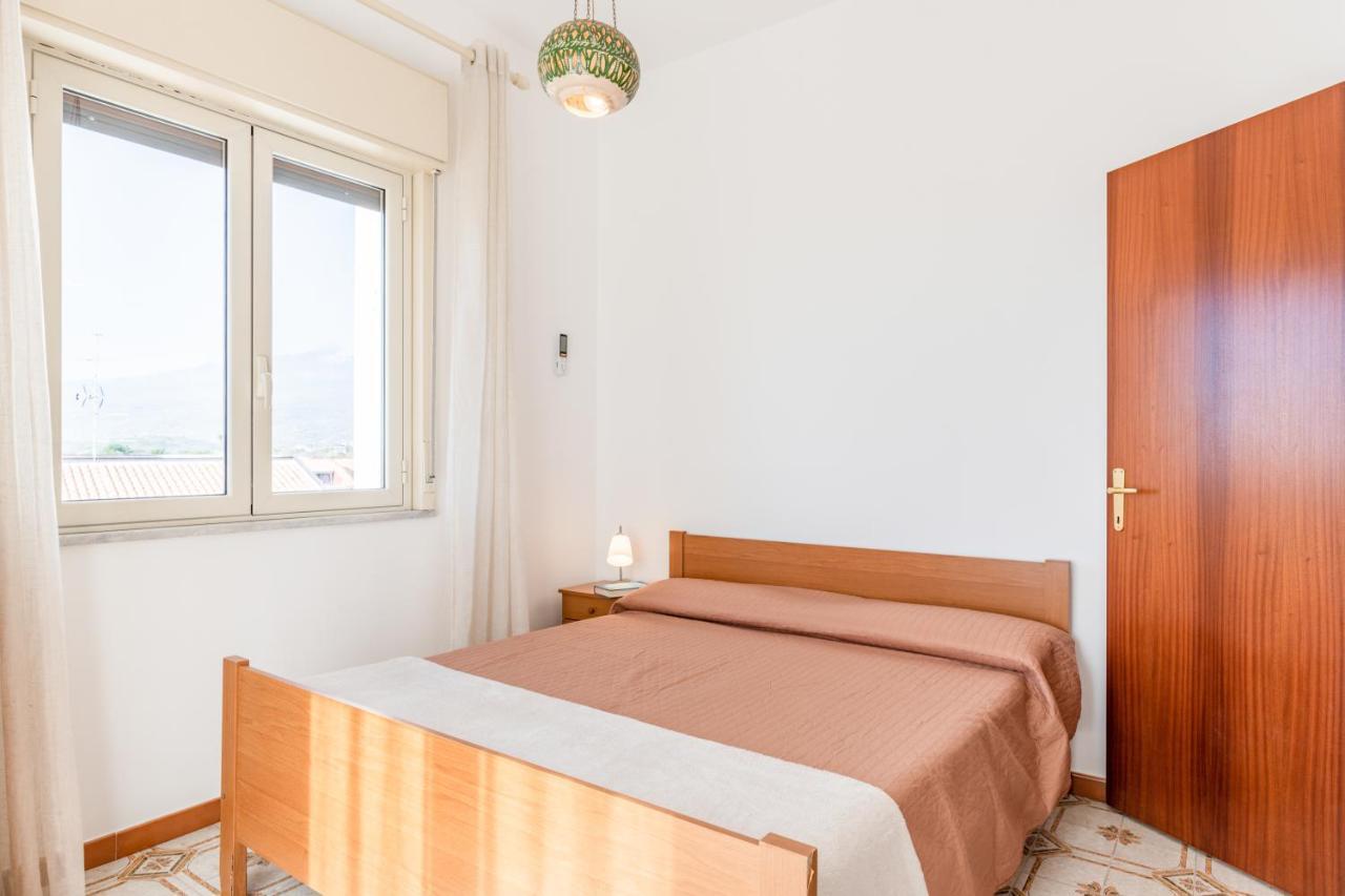 Giardini Naxos Apartment With Terrace Near The Sea Kültér fotó