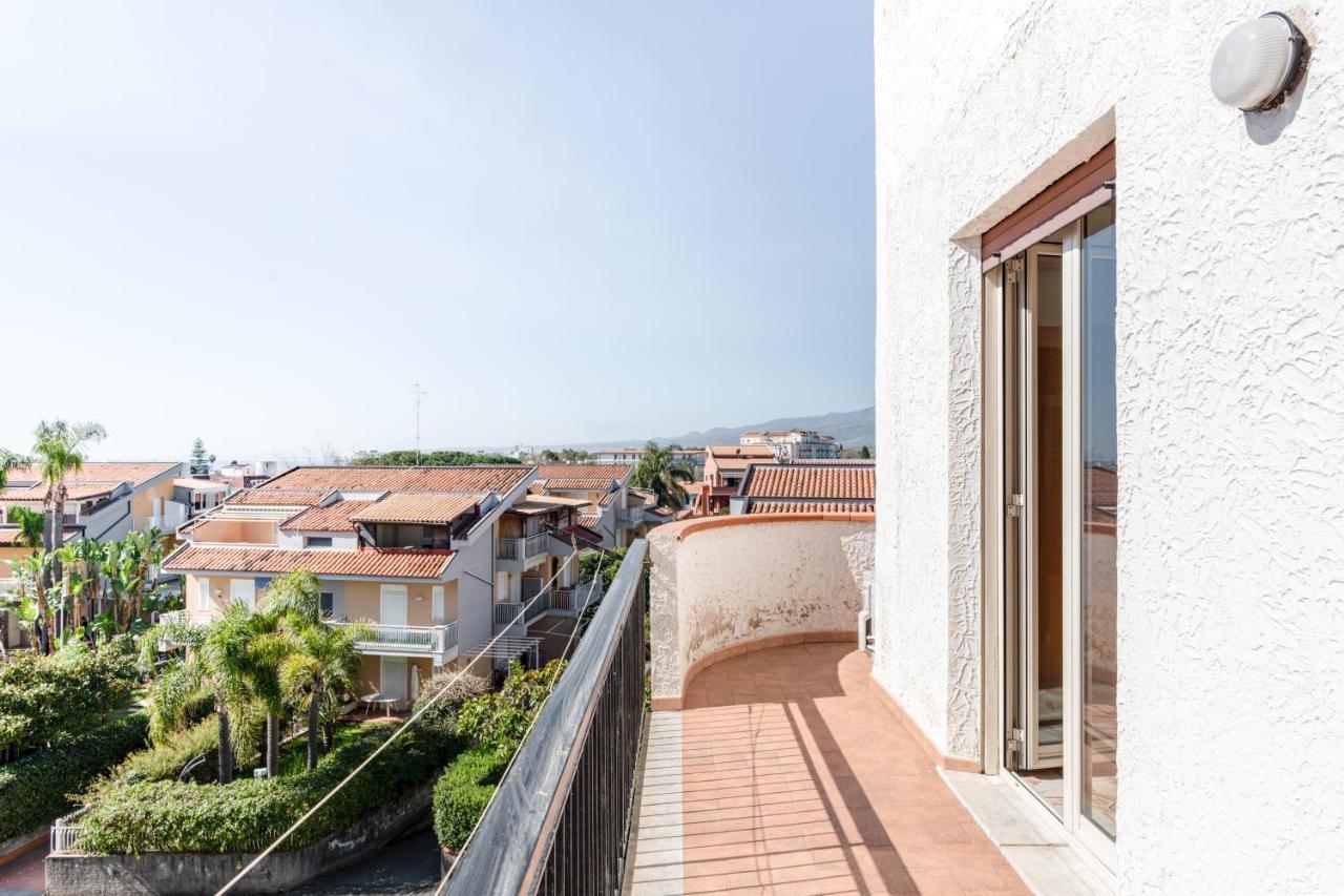 Giardini Naxos Apartment With Terrace Near The Sea Kültér fotó